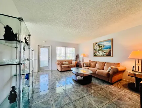 57 Chatham C West Palm Beach FL 33417