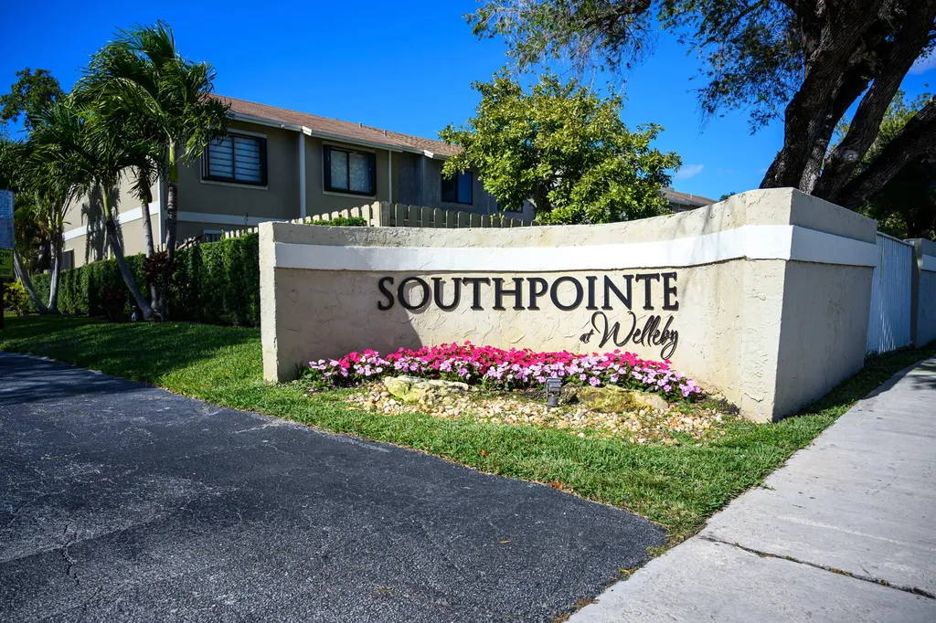 11197 NW 37th Street Sunrise FL 33351