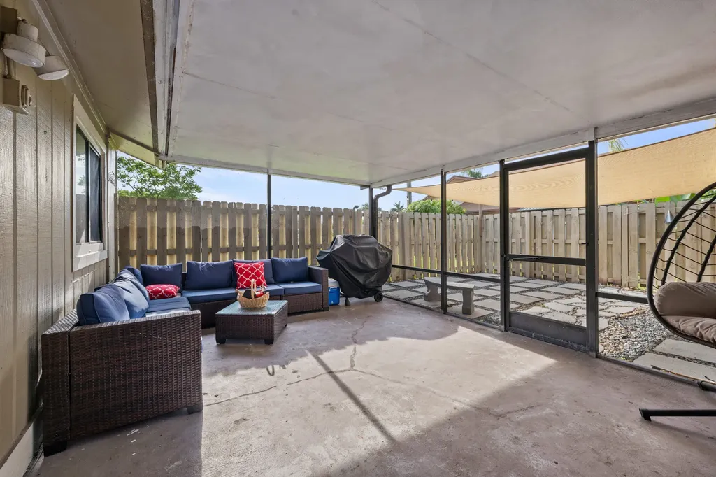 11197 NW 37th Street Sunrise FL 33351