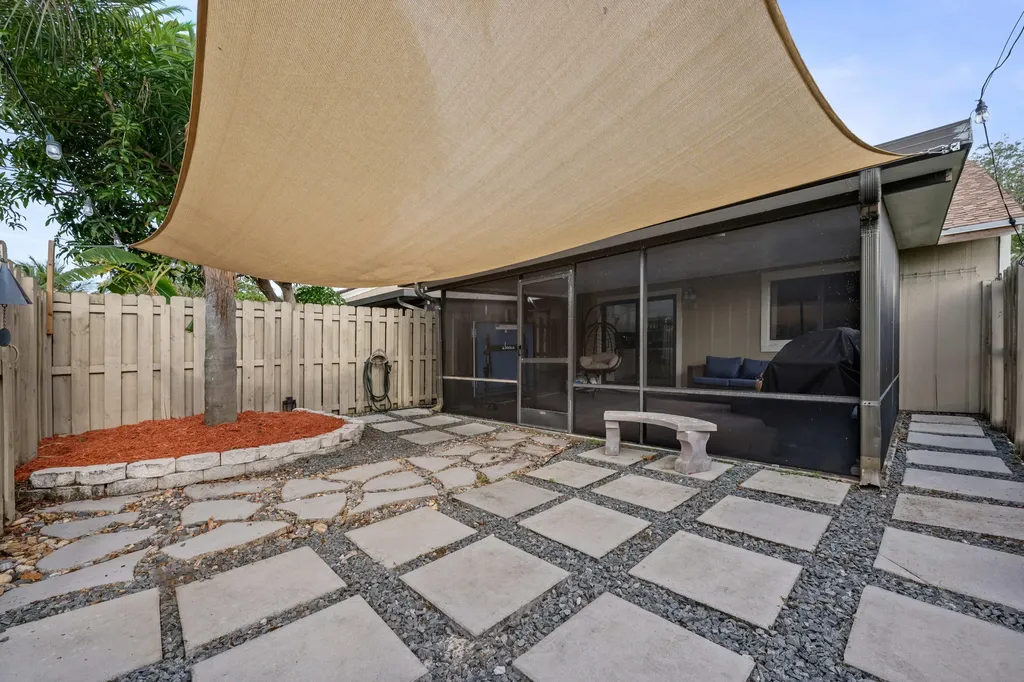 11197 NW 37th Street Sunrise FL 33351