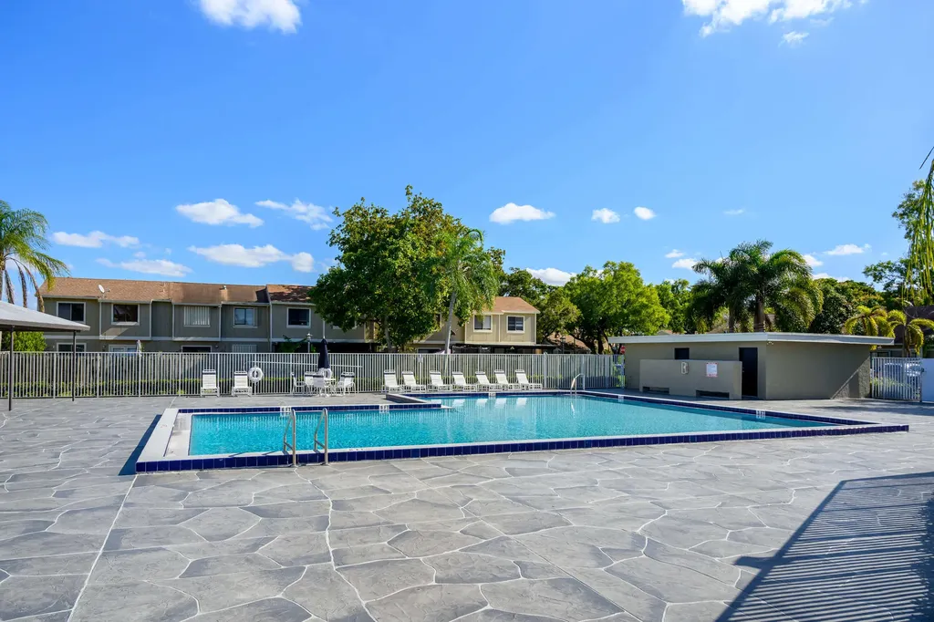 11197 NW 37th Street Sunrise FL 33351