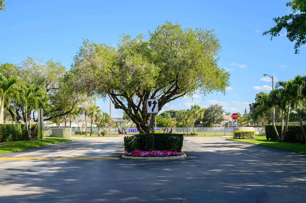 11197 NW 37th Street Sunrise FL 33351