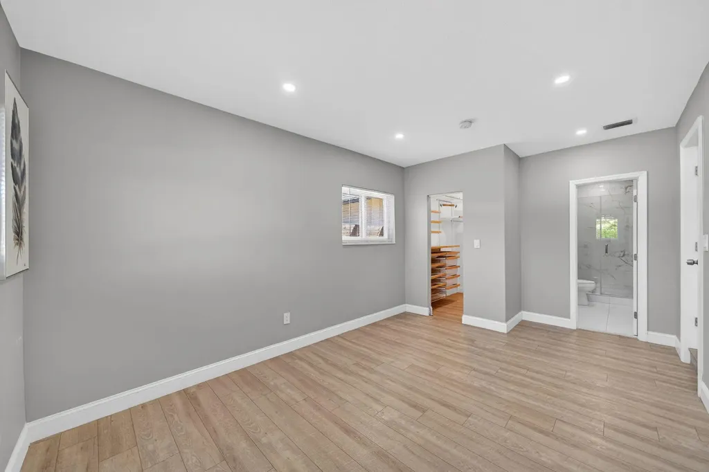 850 SE 1st Avenue Pompano Beach FL 33060