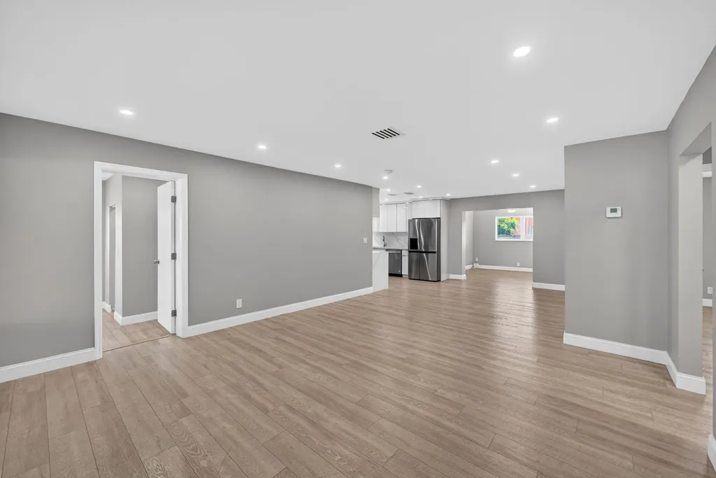 850 SE 1st Avenue Pompano Beach FL 33060