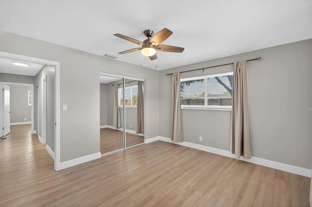 850 SE 1st Avenue Pompano Beach FL 33060
