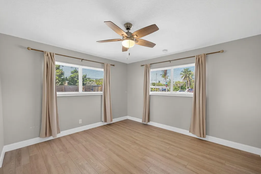 850 SE 1st Avenue Pompano Beach FL 33060