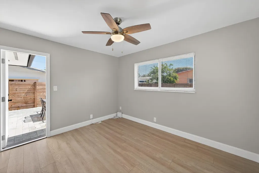 850 SE 1st Avenue Pompano Beach FL 33060