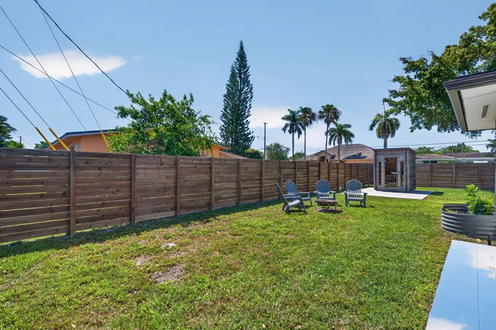 850 SE 1st Avenue Pompano Beach FL 33060