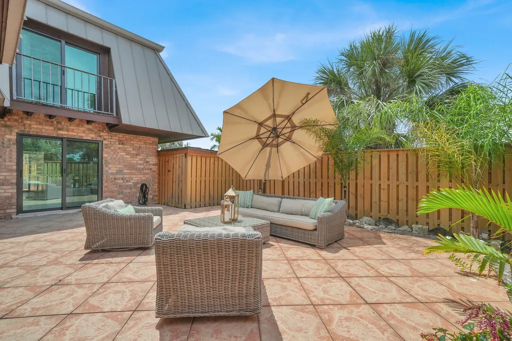 1420 Ocean Way Jupiter FL 33477