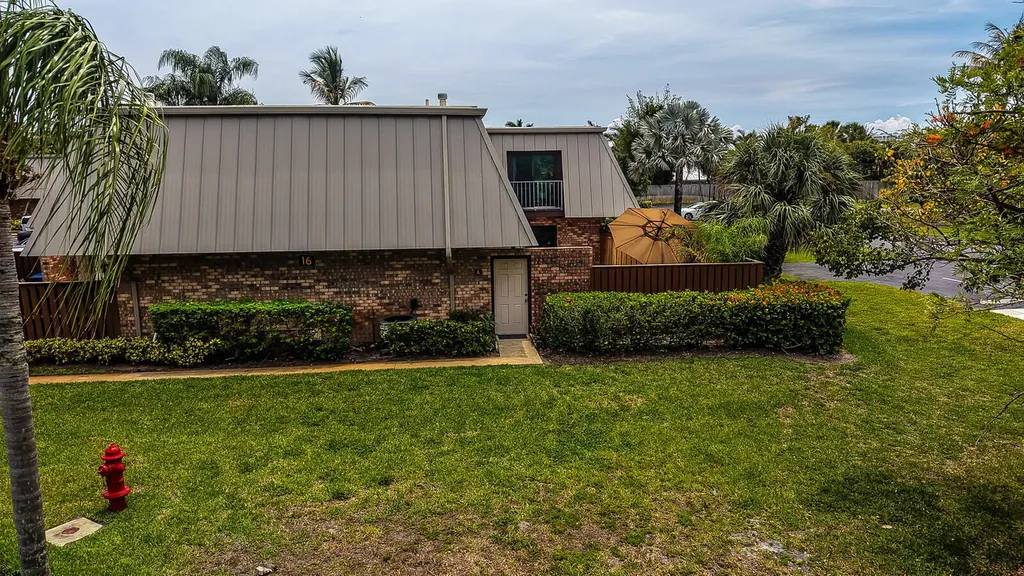 1420 Ocean Way Jupiter FL 33477