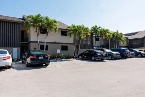 1665 Cabot Lane Wellington FL 33414