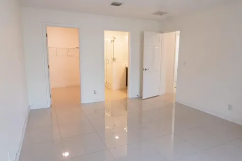 1665 Cabot Lane Wellington FL 33414