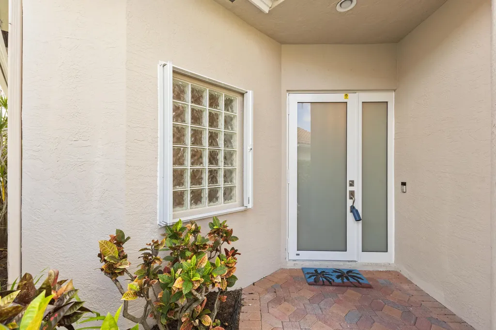 1009 Diamond Head Way Palm Beach Gardens FL 33418