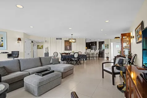 818 SE 4th Street Fort Lauderdale FL 33301