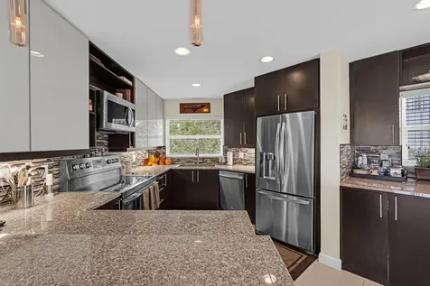 818 SE 4th Street Fort Lauderdale FL 33301