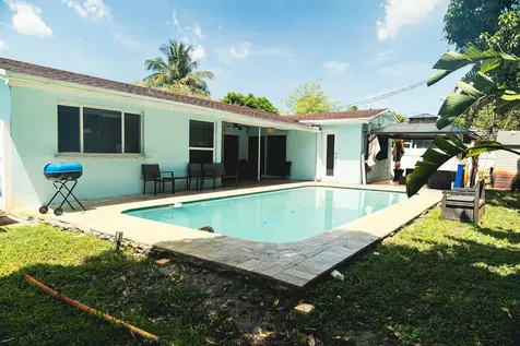 7210 NW 22nd Street Sunrise FL 33313