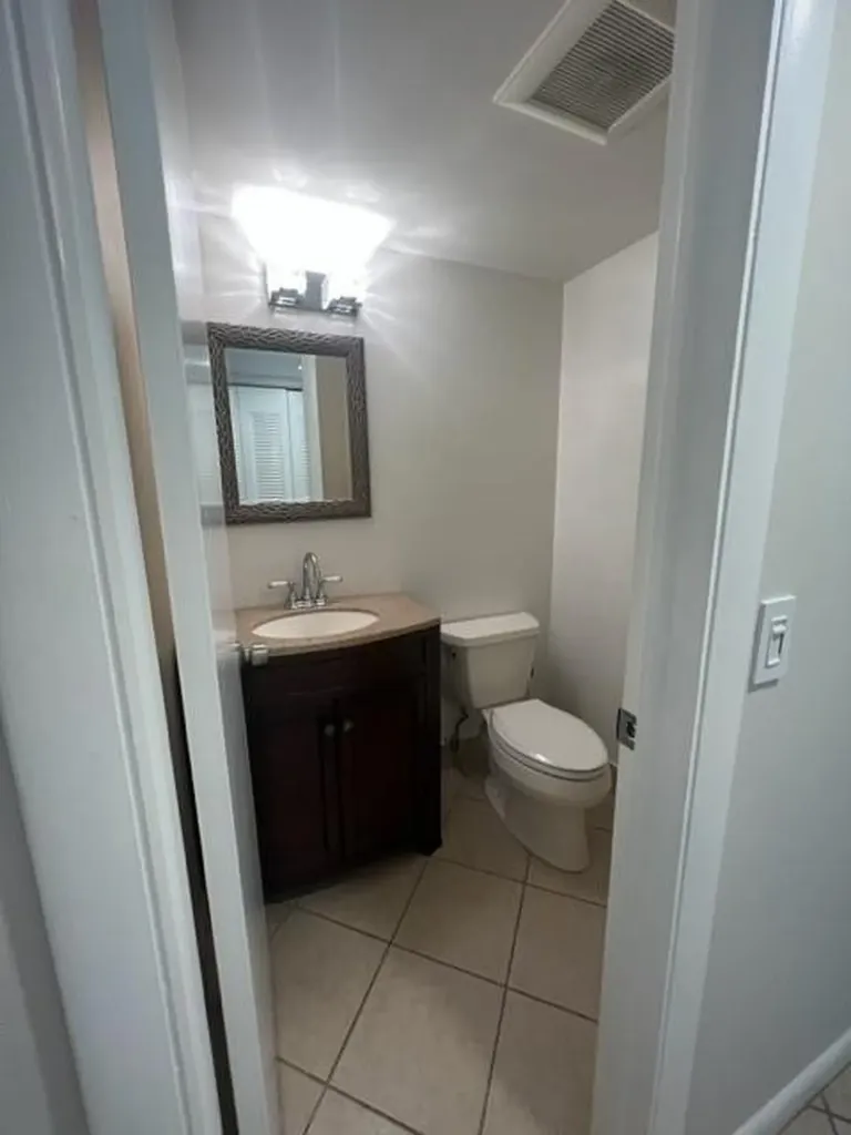 11 Cambridge West Palm Beach FL 33417