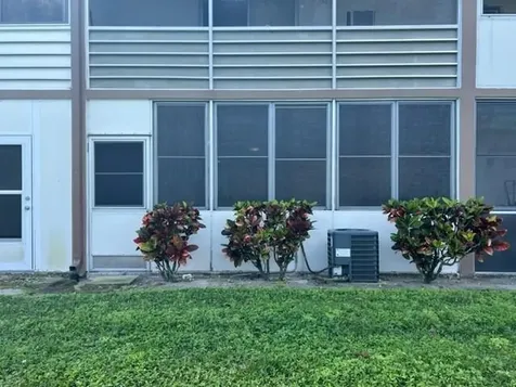 11 Cambridge West Palm Beach FL 33417