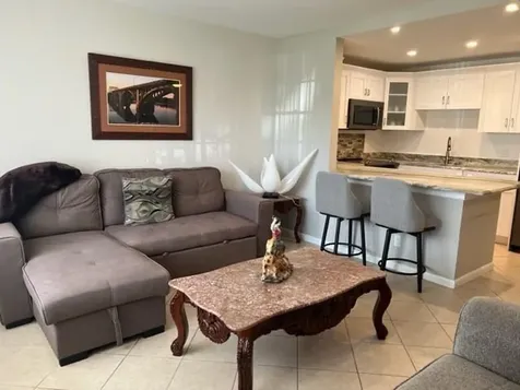 11 Cambridge West Palm Beach FL 33417