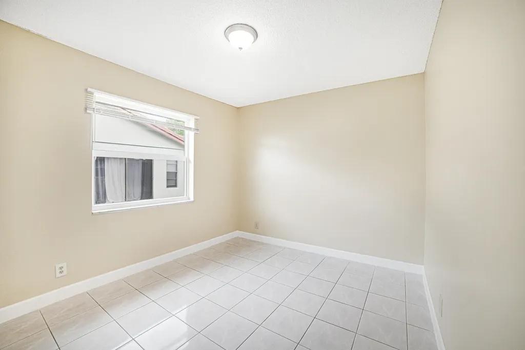 3912 NW 110th Avenue Coral Springs FL 33065