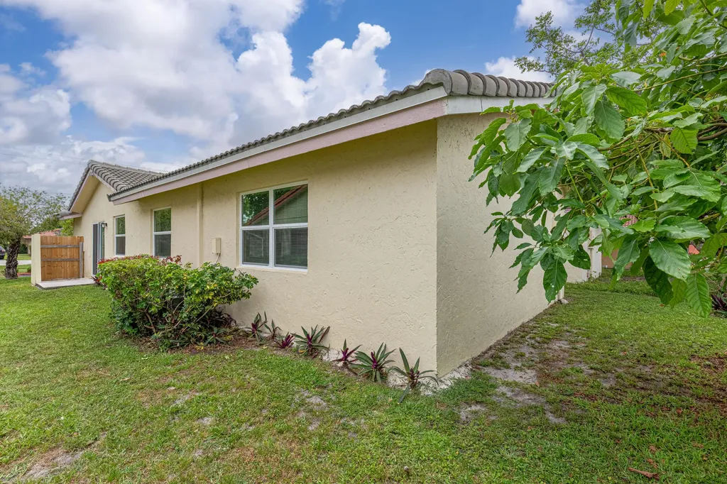 3912 NW 110th Avenue Coral Springs FL 33065
