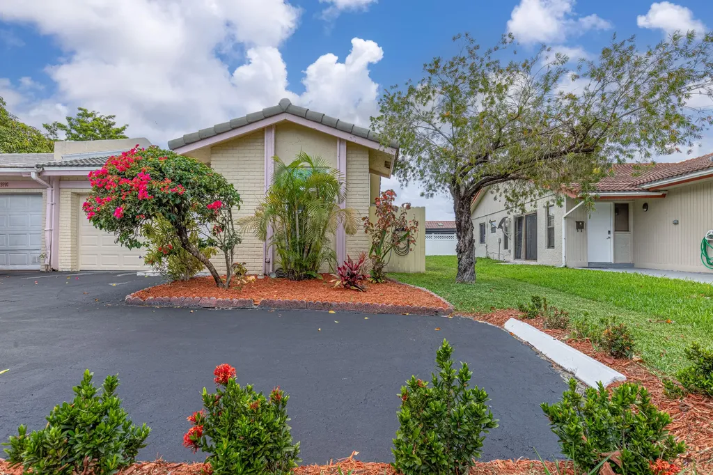 3912 NW 110th Avenue Coral Springs FL 33065