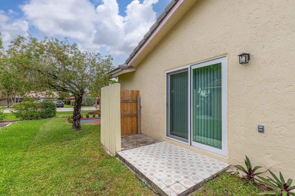 3912 NW 110th Avenue Coral Springs FL 33065