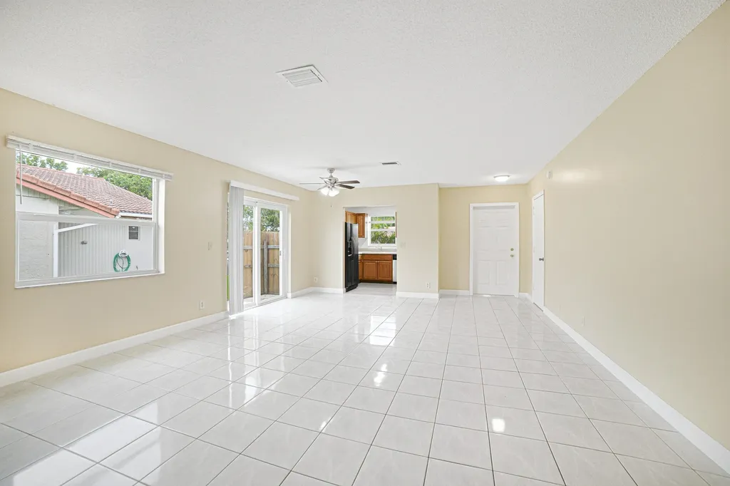 3912 NW 110th Avenue Coral Springs FL 33065