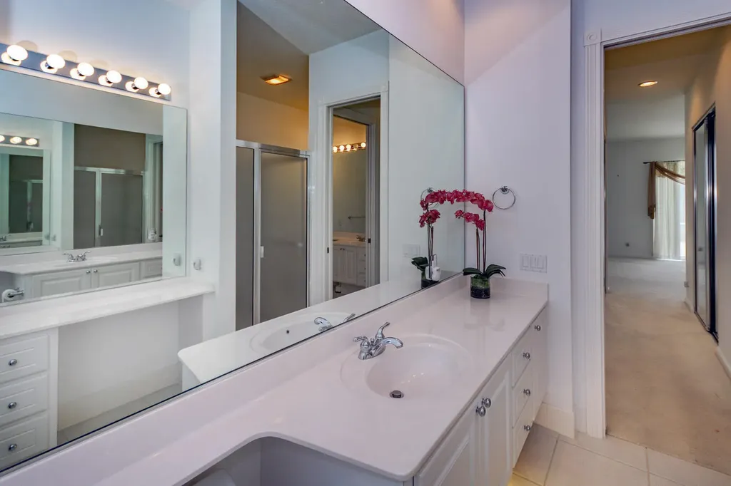 4705 Dovehill Drive Palm Beach Gardens FL 33418