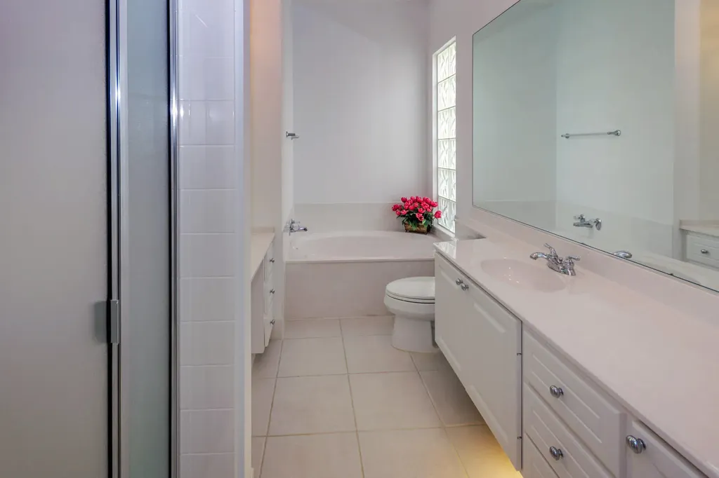 4705 Dovehill Drive Palm Beach Gardens FL 33418