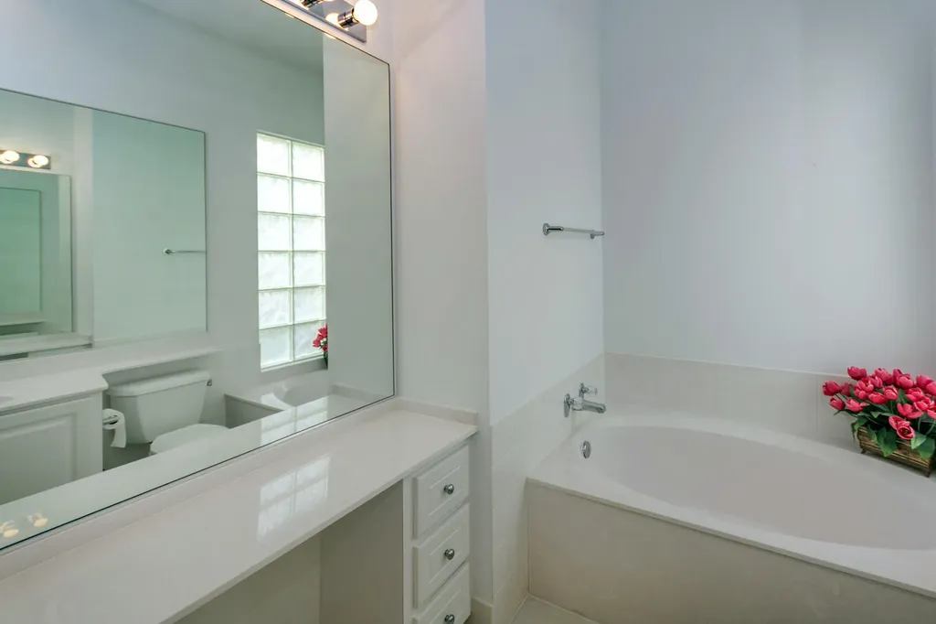 4705 Dovehill Drive Palm Beach Gardens FL 33418