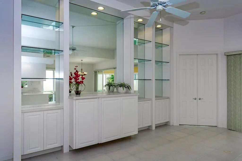 4705 Dovehill Drive Palm Beach Gardens FL 33418