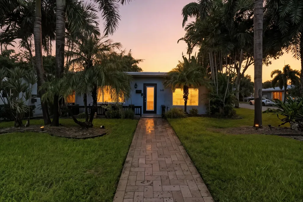 1145 NE 17th Way Fort Lauderdale FL 33304