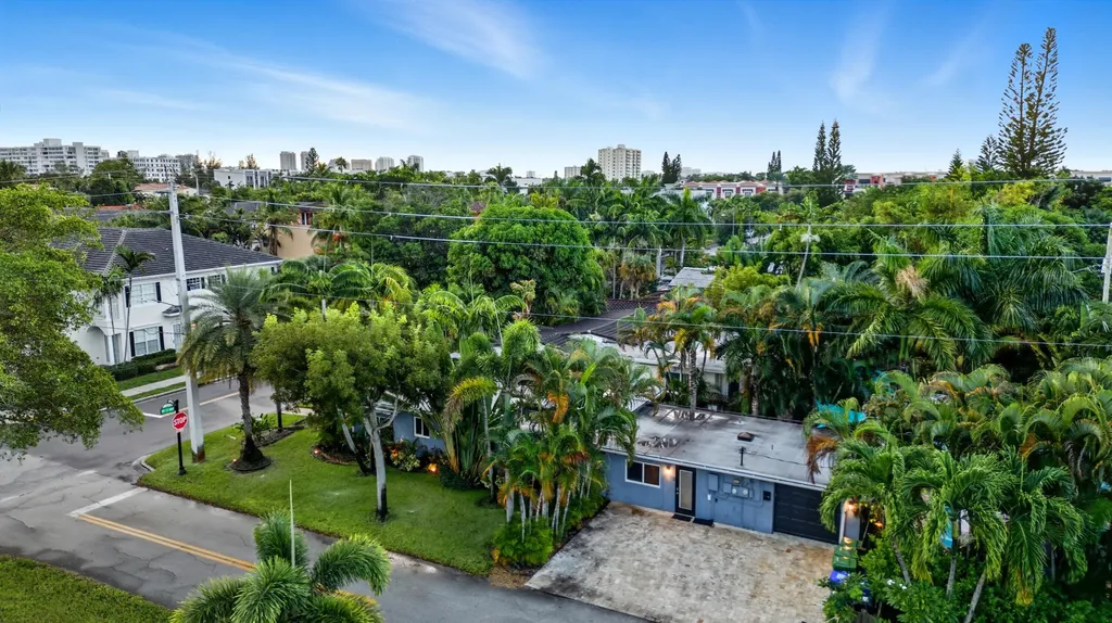1145 NE 17th Way Fort Lauderdale FL 33304