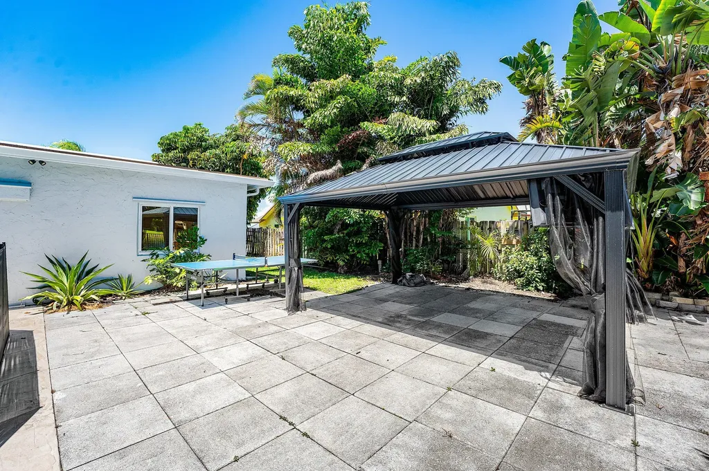 1402 Cormorant Road Delray Beach FL 33444