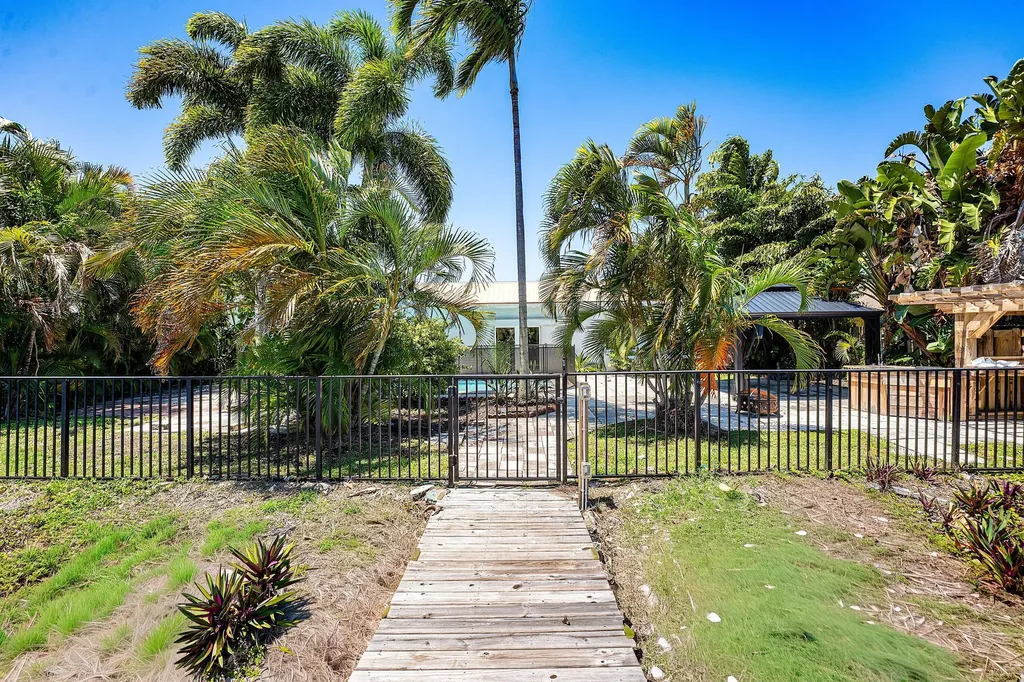 1402 Cormorant Road Delray Beach FL 33444