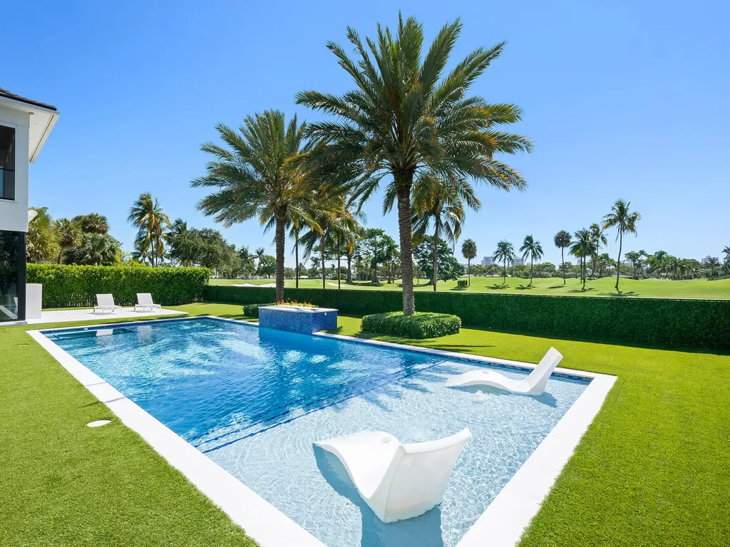 3916 Country Club Lane Fort Lauderdale FL 33308