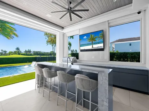 3916 Country Club Lane Fort Lauderdale FL 33308