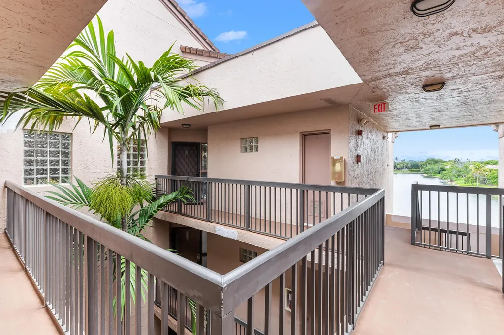 10790 NW 14th Street Plantation FL 33322