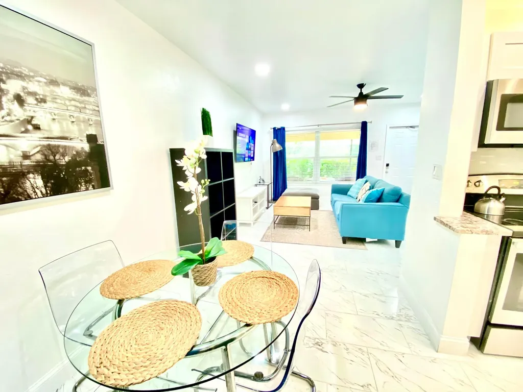 630 NE 17th Way Fort Lauderdale FL 33304