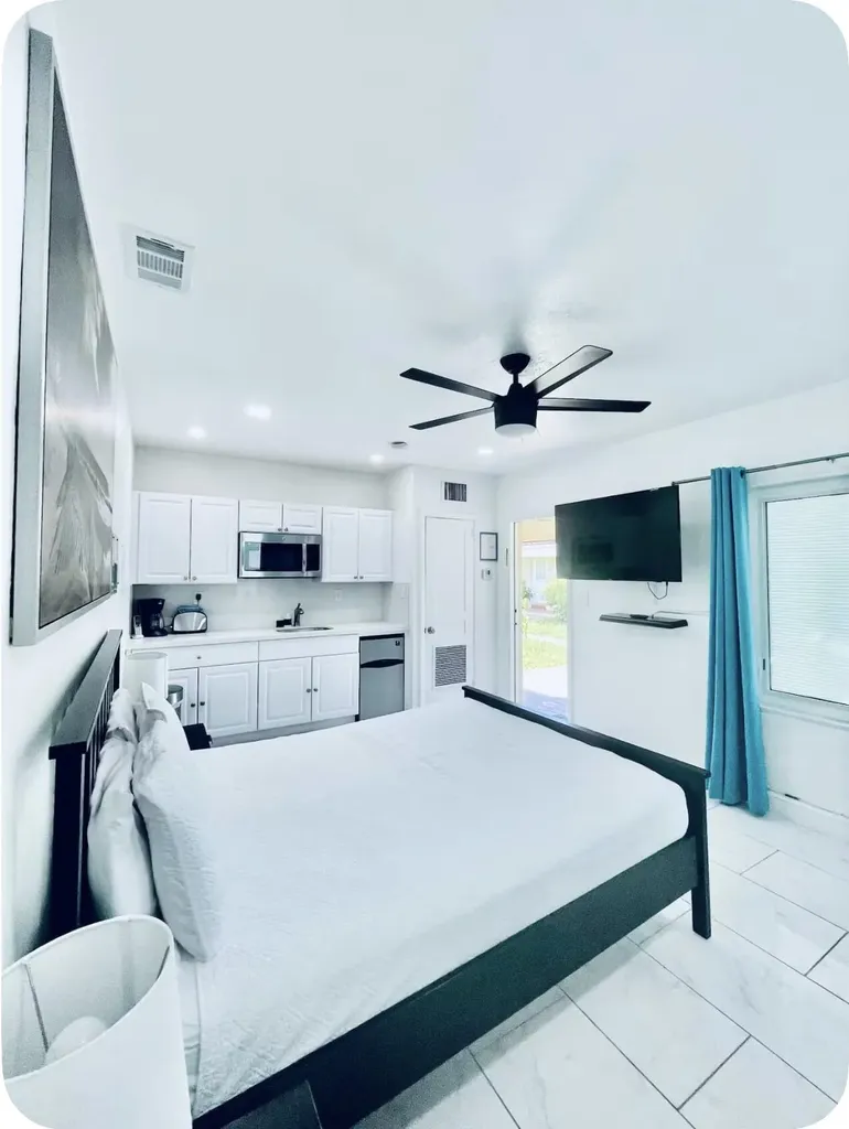 630 NE 17th Way Fort Lauderdale FL 33304