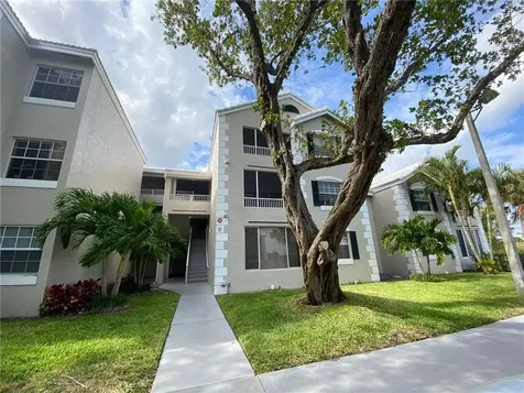 2841 N Oakland Forest Drive Oakland Park FL 33309