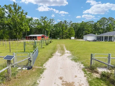 3725 172nd Street Wellborn FL 32094
