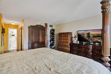 4851 NW 21st Street Lauderhill FL 33313