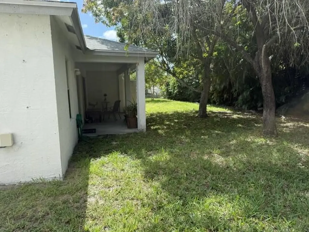 5079 Rambler Rose Way West Palm Beach FL 33415