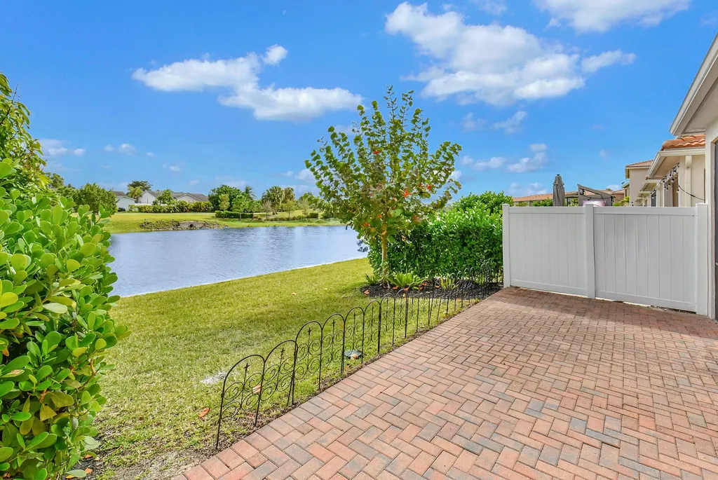 10102 Akenside Drive Boca Raton FL 33428
