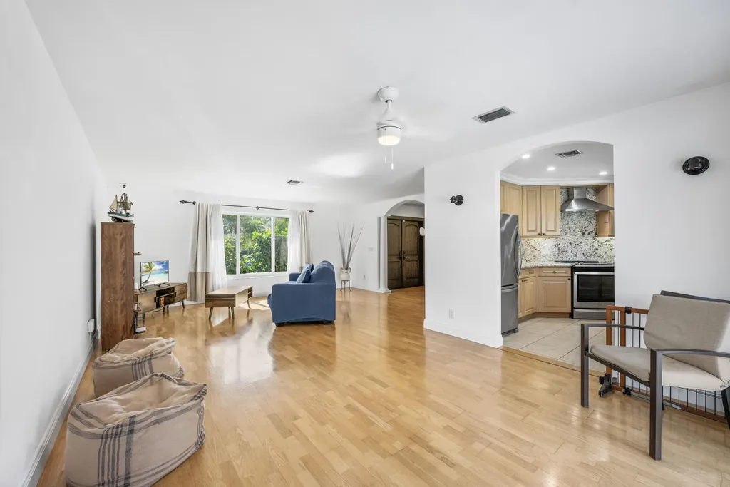 1051 NW 9th Street Boca Raton FL 33486