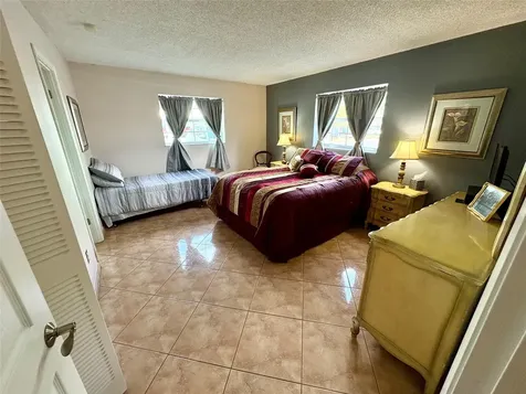 4401 NW 41st Street Lauderdale Lakes FL 33319