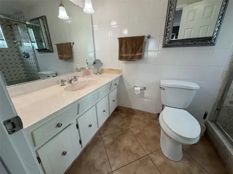 4401 NW 41st Street Lauderdale Lakes FL 33319