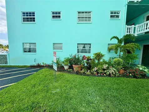 4401 NW 41st Street Lauderdale Lakes FL 33319